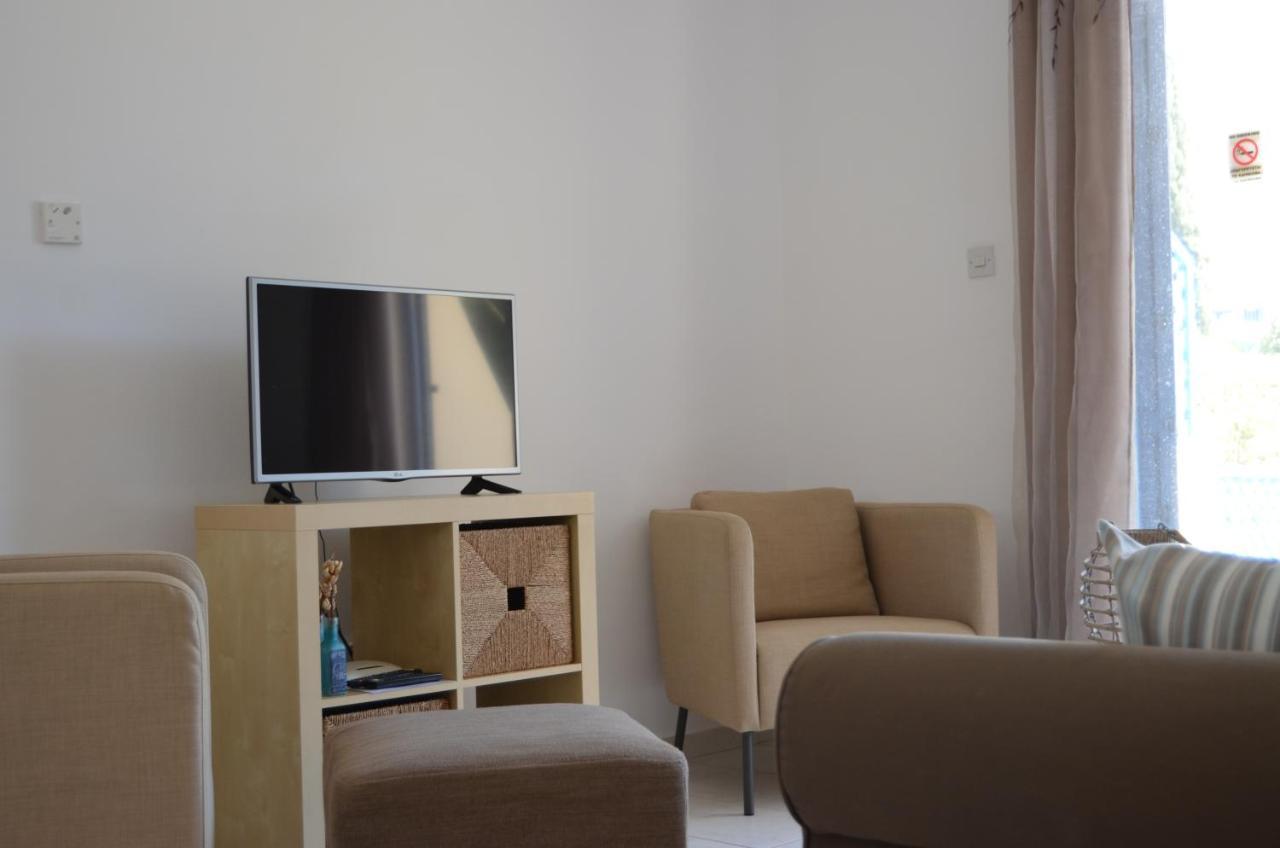Vacation House Sanders Paphos Exterior photo